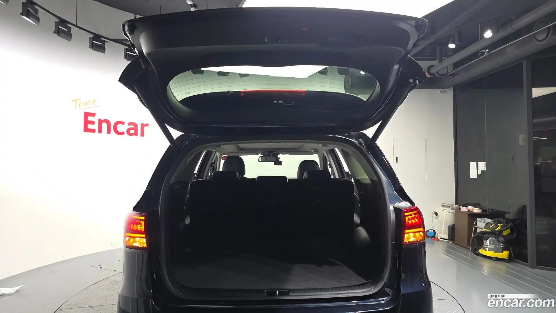 Sorento Kia 2019.7-OPTION-050