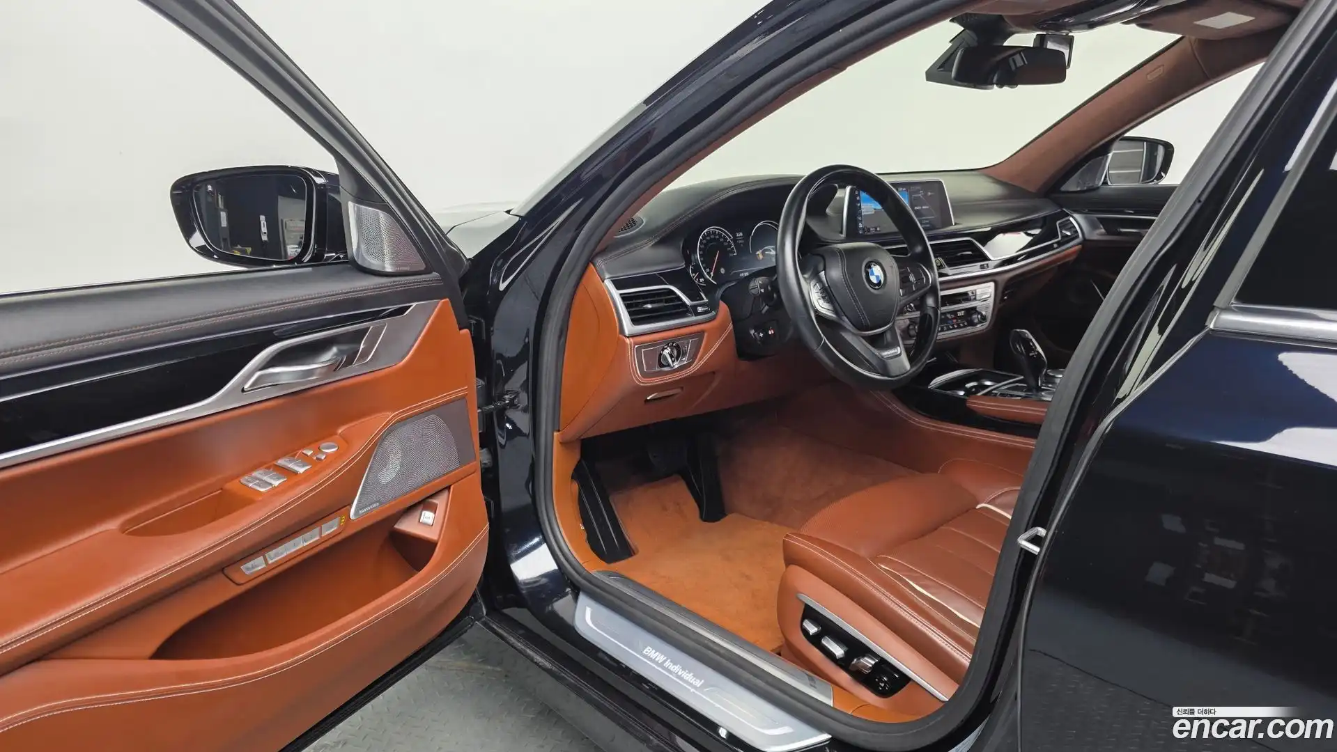 7-Series BMW 2016.7-INNER-010