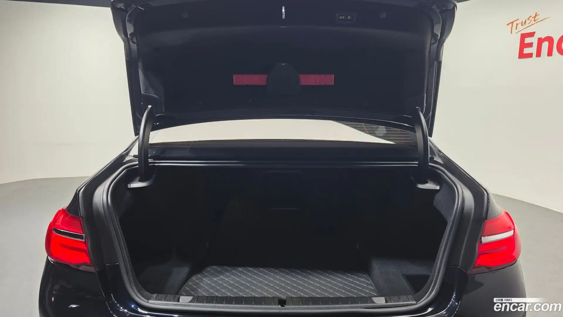 7-Series BMW 2016.7-OPTION-024