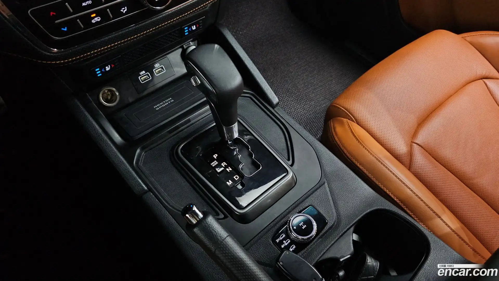 Rexton KG Mobility 2023.3-INNER-009