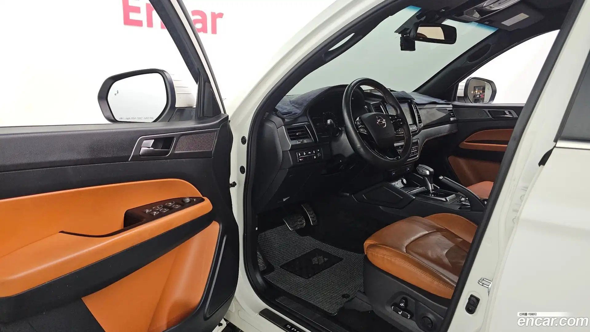 Rexton KG Mobility 2023.3-INNER-010