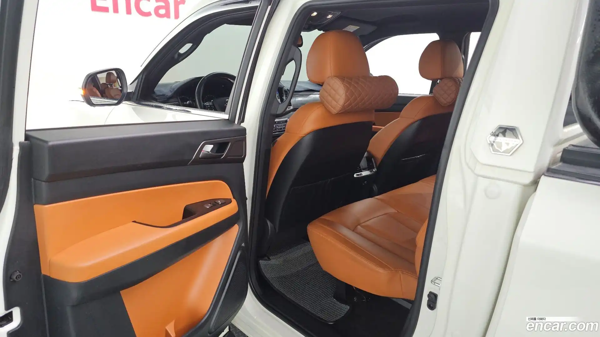 Rexton KG Mobility 2023.3-INNER-036