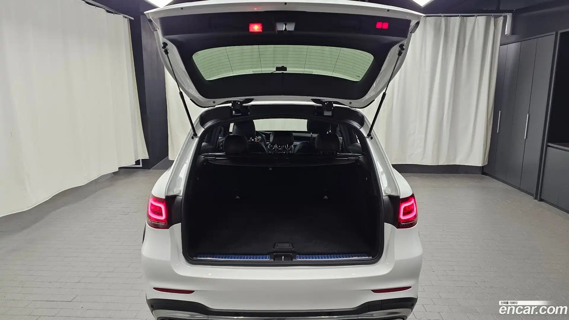GLC-Class Mercedes-Benz 2022.7-OPTION-020