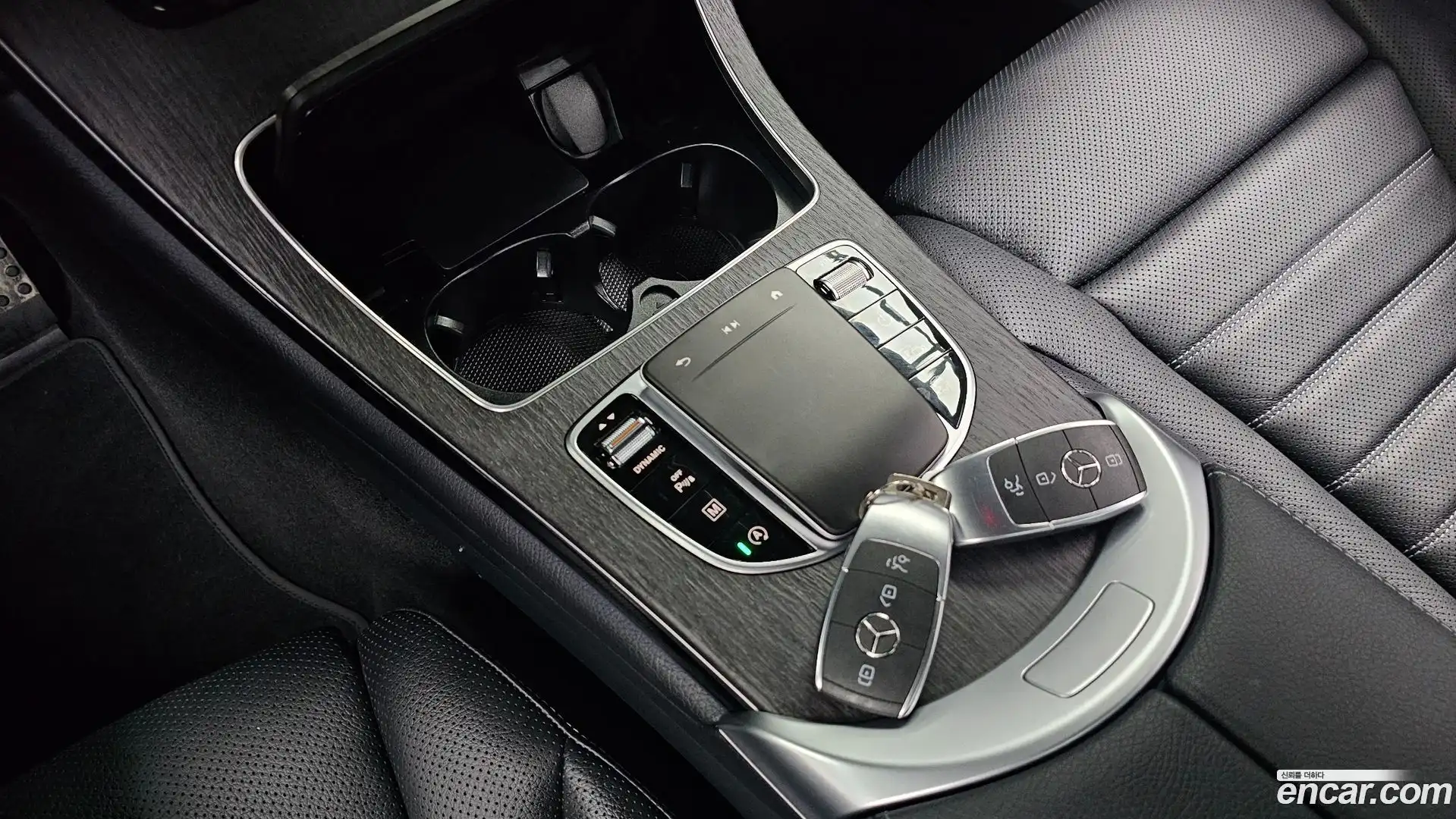 GLC-Class Mercedes-Benz 2022.7-OPTION-021