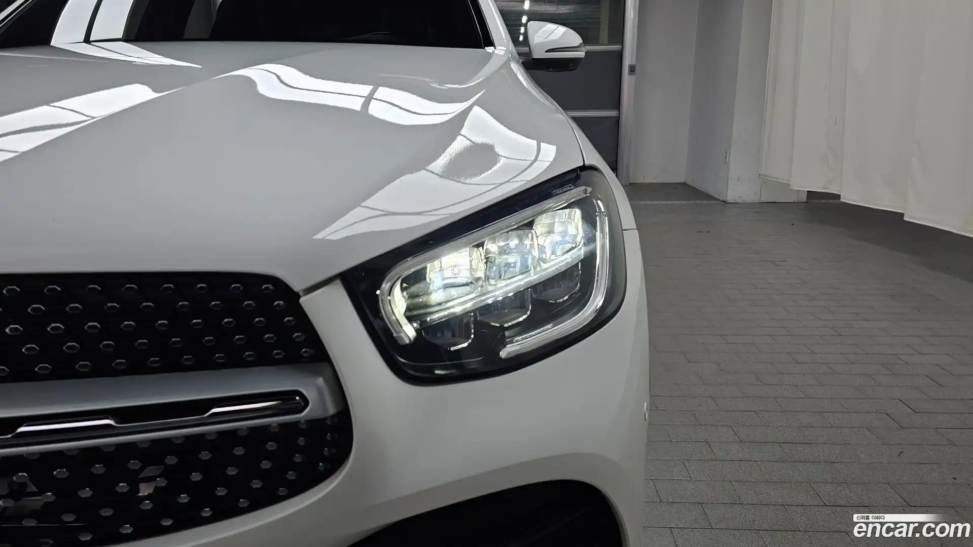 GLC-Class Mercedes-Benz 2022.7-OUTER-032