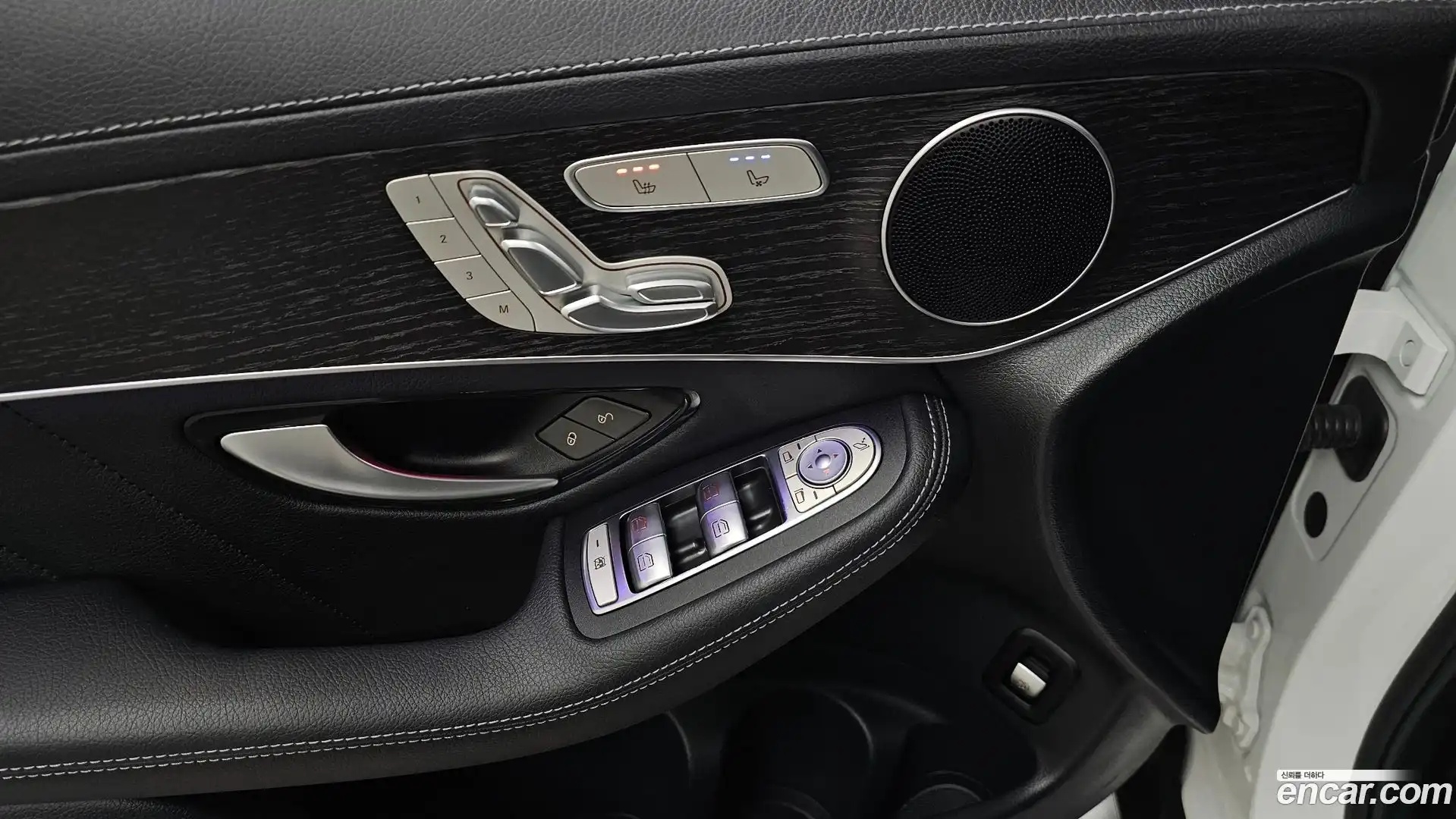 GLC-Class Mercedes-Benz 2022.7-OPTION-040