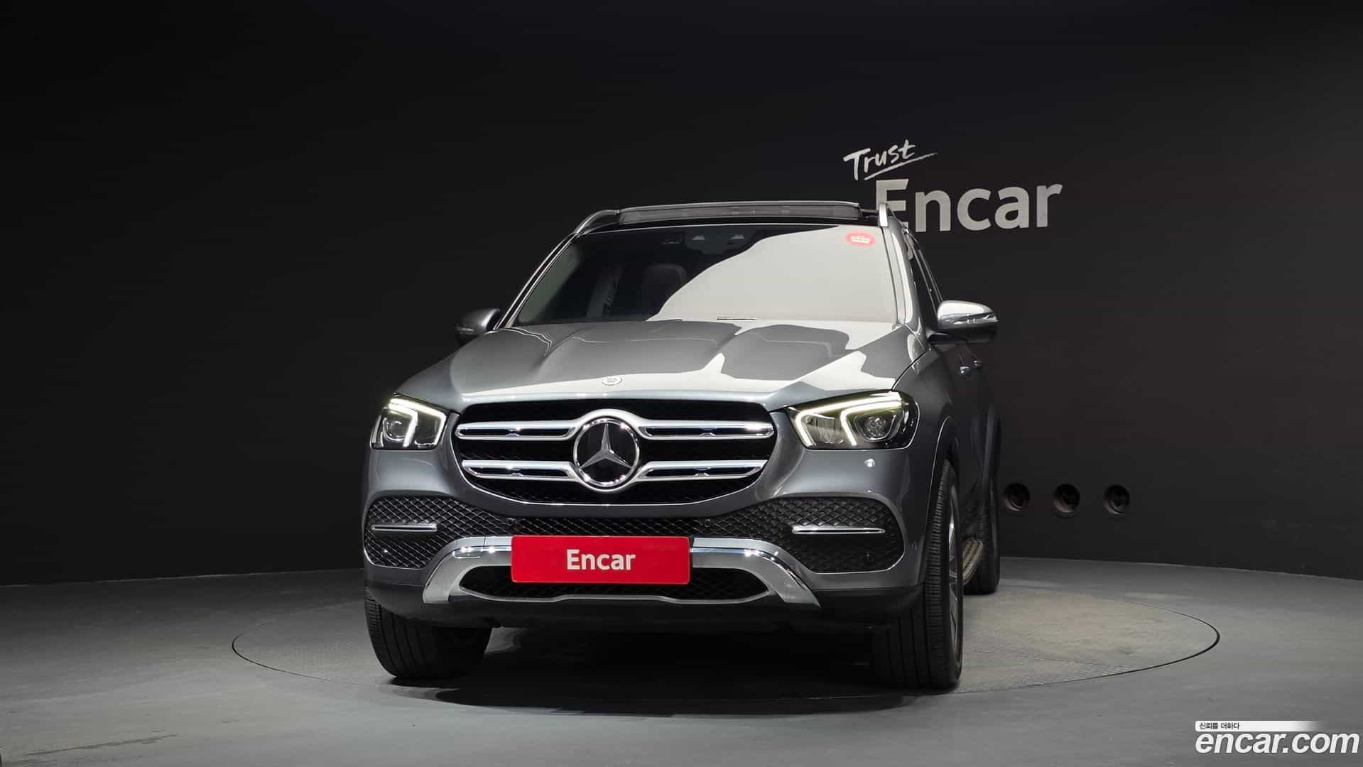 GLE-Class Mercedes-Benz 2021.9-OUTER-003