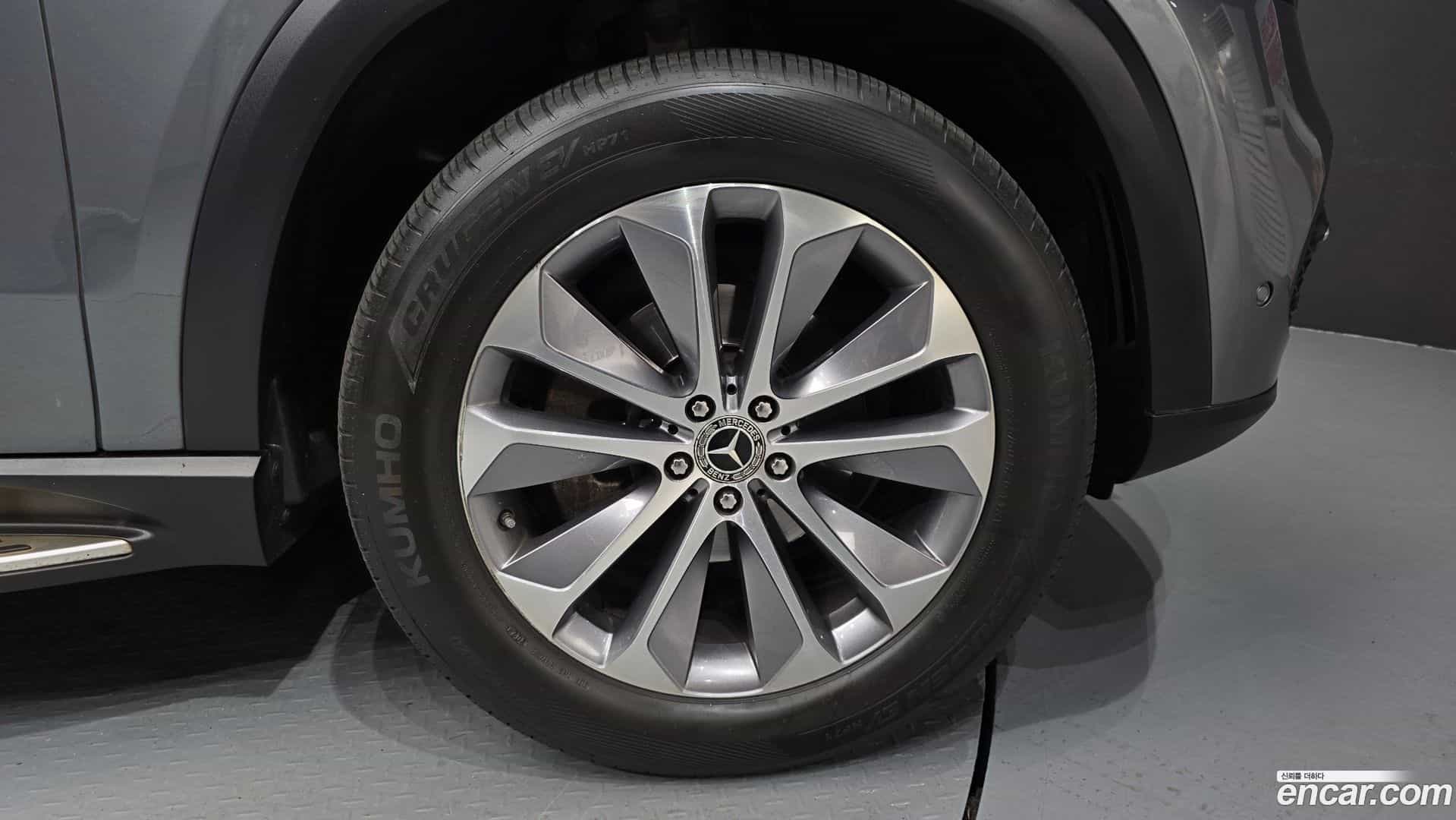 GLE-Class Mercedes-Benz 2021.9-OUTER-031