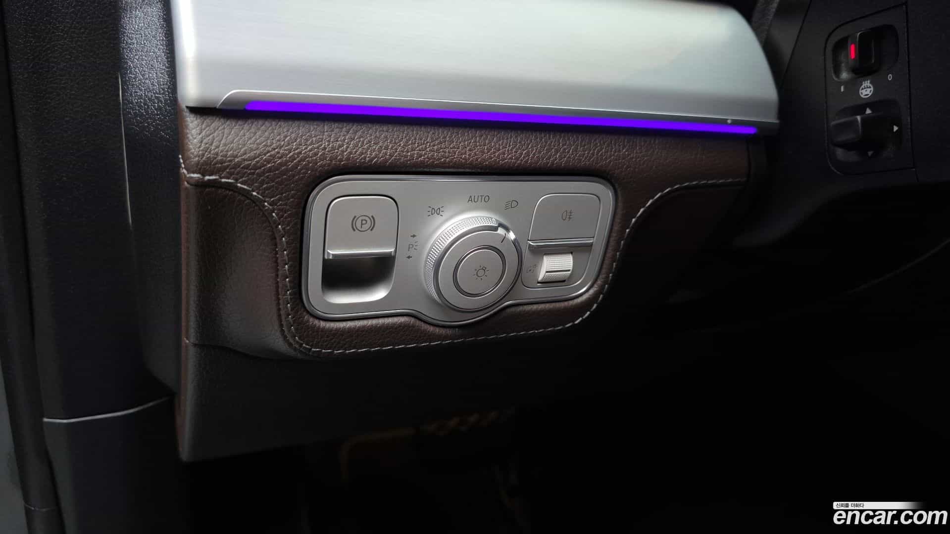 GLE-Class Mercedes-Benz 2021.9-OPTION-043