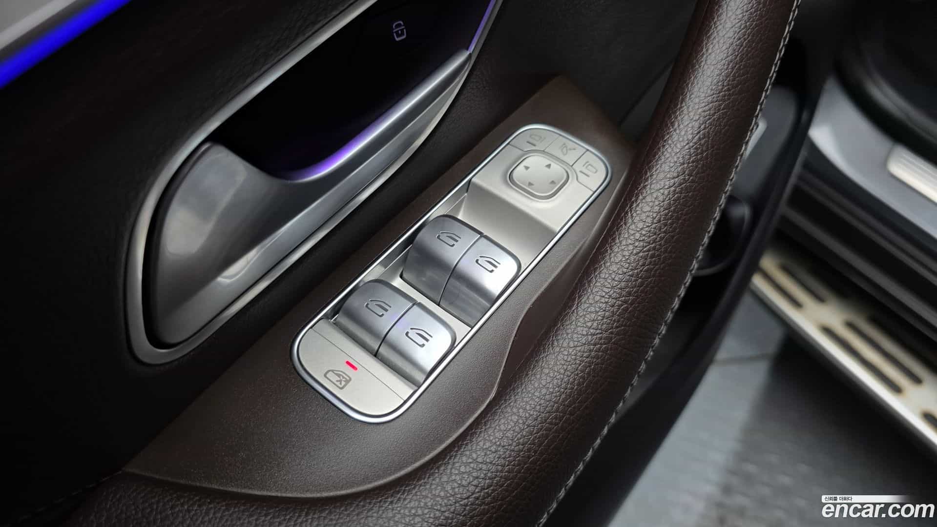 GLE-Class Mercedes-Benz 2021.9-OPTION-050