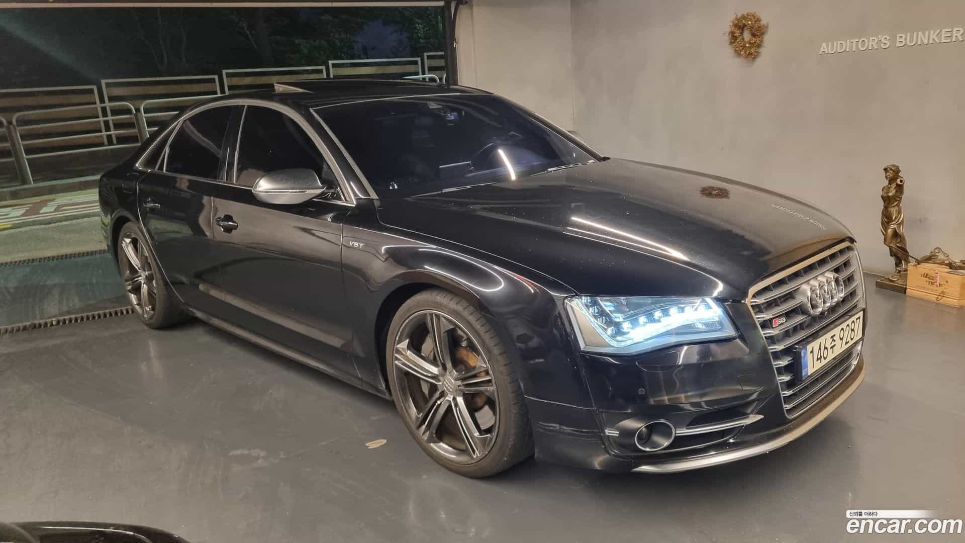 S8 Audi 2013.0-OUTER-002