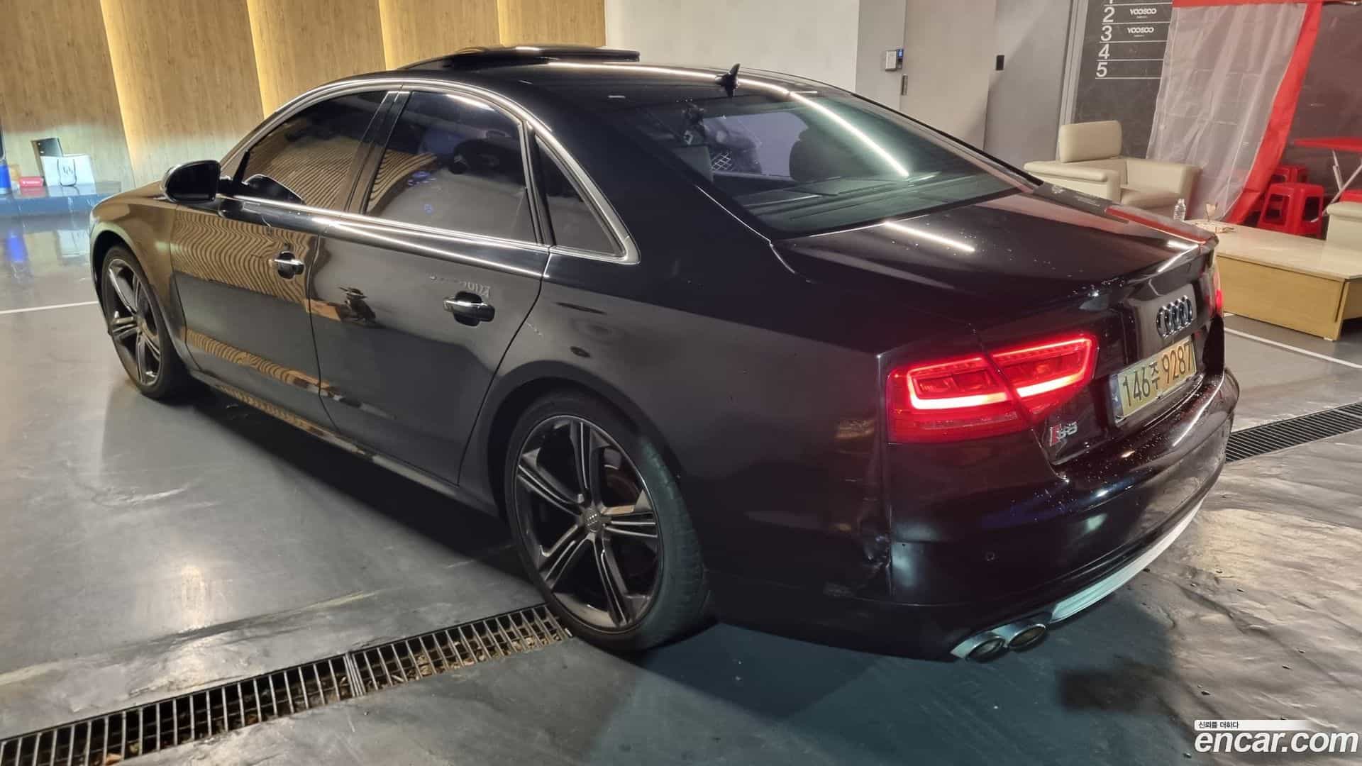 S8 Audi 2013.0-OUTER-006