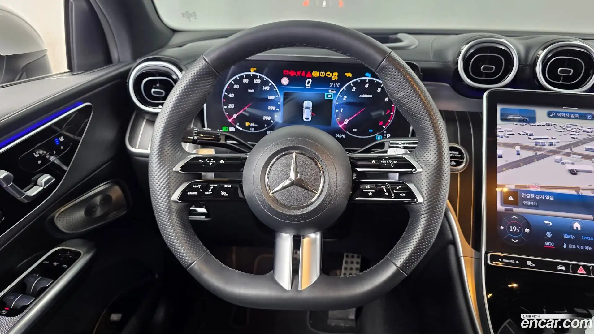 GLC-Class Mercedes-Benz 2024.2-OPTION-017