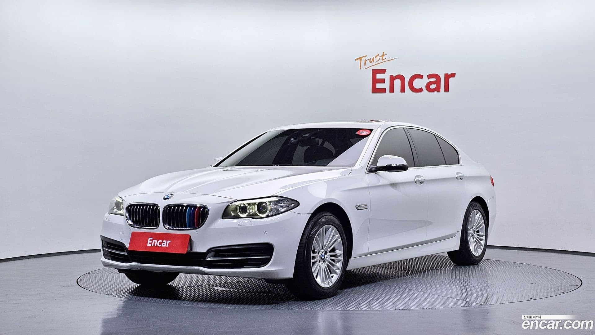 Main__Slider__Photo:5-Series BMW 2015.5-0