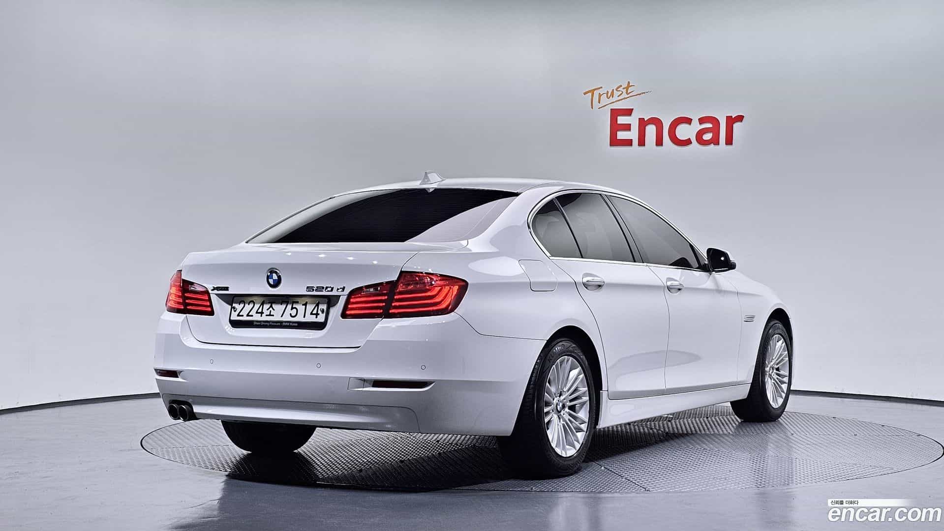 5-Series BMW 2015.5-OUTER-002
