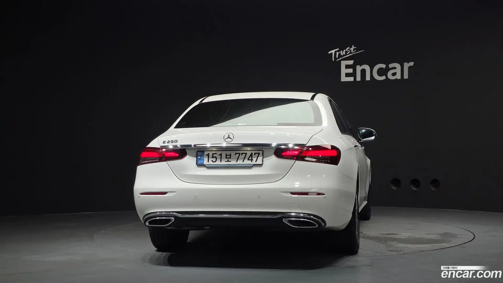 E-Class Mercedes-Benz 2023.11-OUTER-004