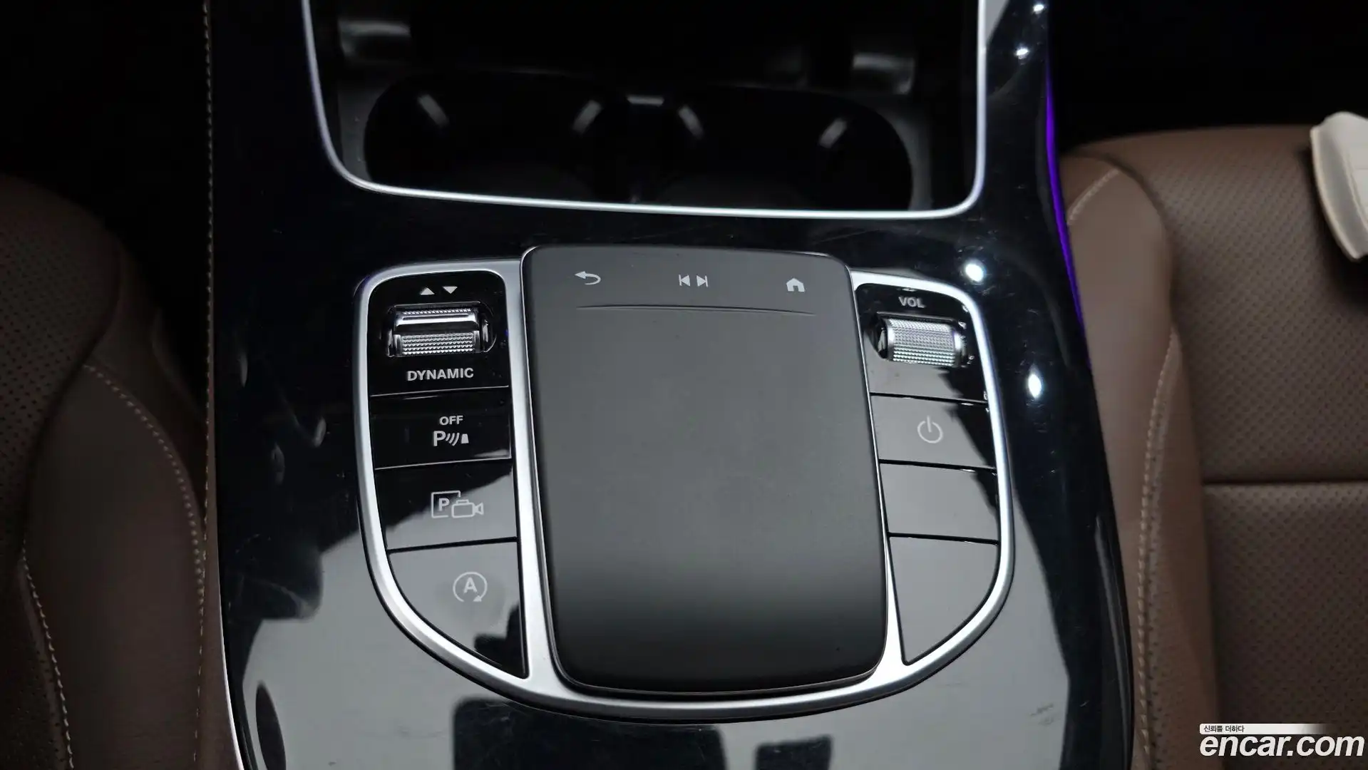 E-Class Mercedes-Benz 2023.11-OPTION-021