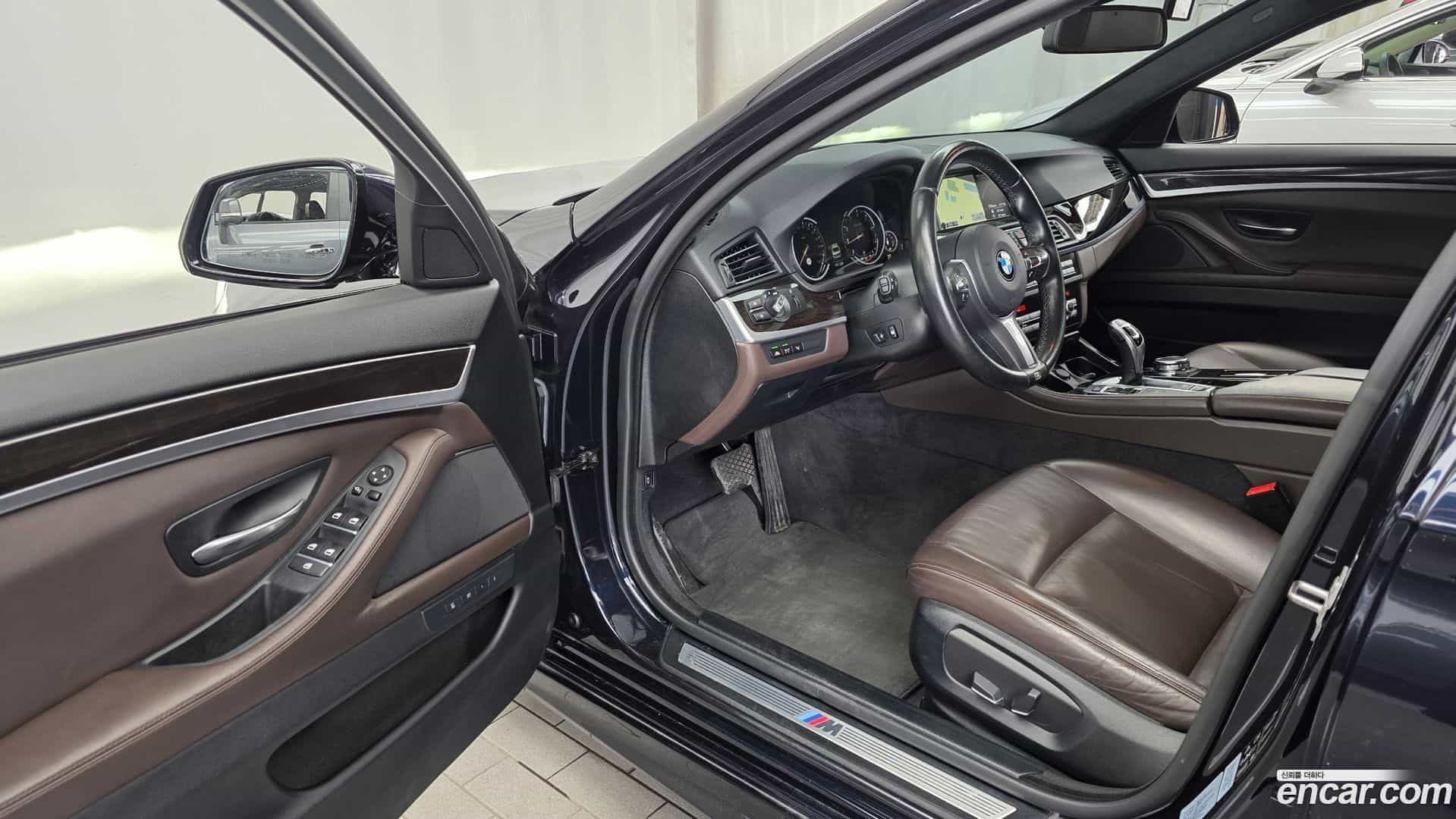5-Series BMW 2016.10-INNER-010