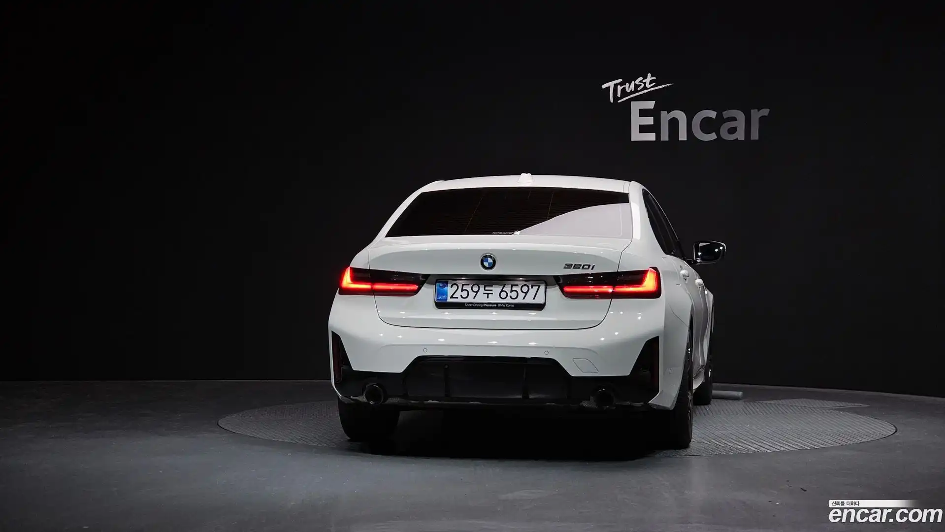 3-Series BMW 2026.1-OUTER-004