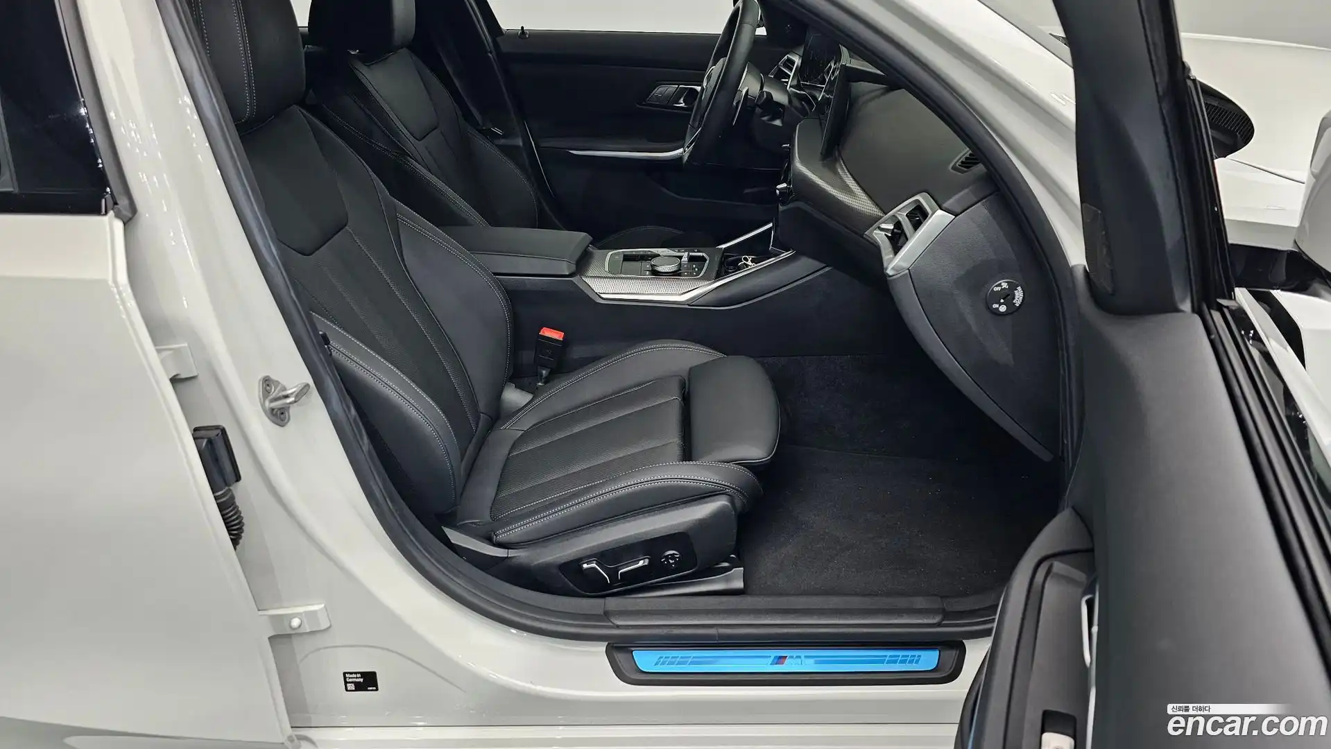 3-Series BMW 2026.1-INNER-036