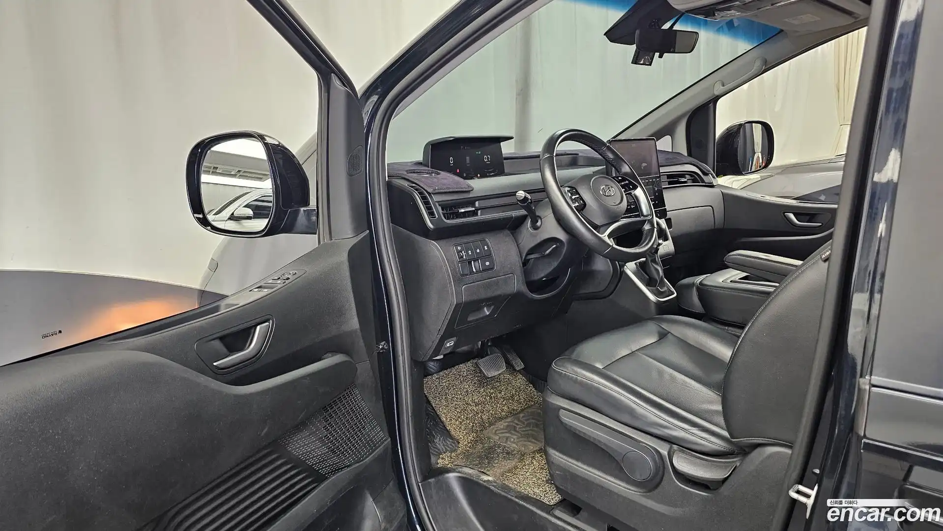 Staria Hyundai 2021.5-INNER-010