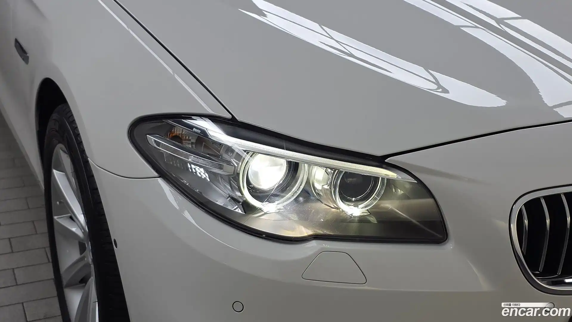 5-Series BMW 2014.9-OUTER-032