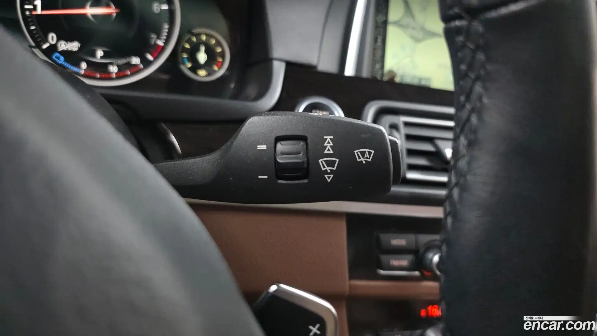 5-Series BMW 2014.9-OPTION-041