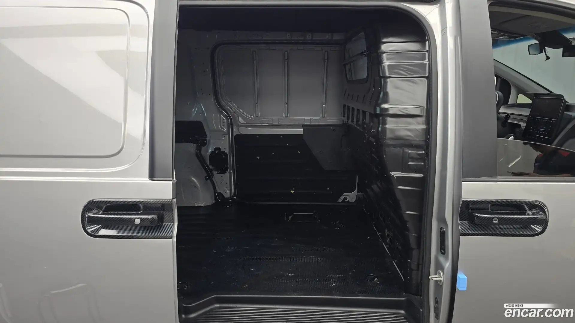 Staria Hyundai 2024.2-OPTION-016
