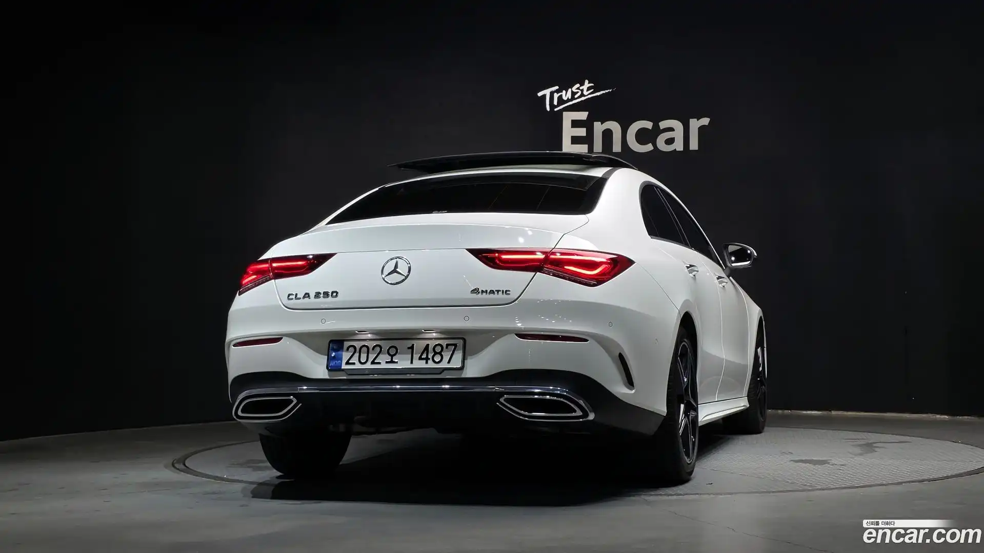 CLA-Class Mercedes-Benz 2023.0-OUTER-004