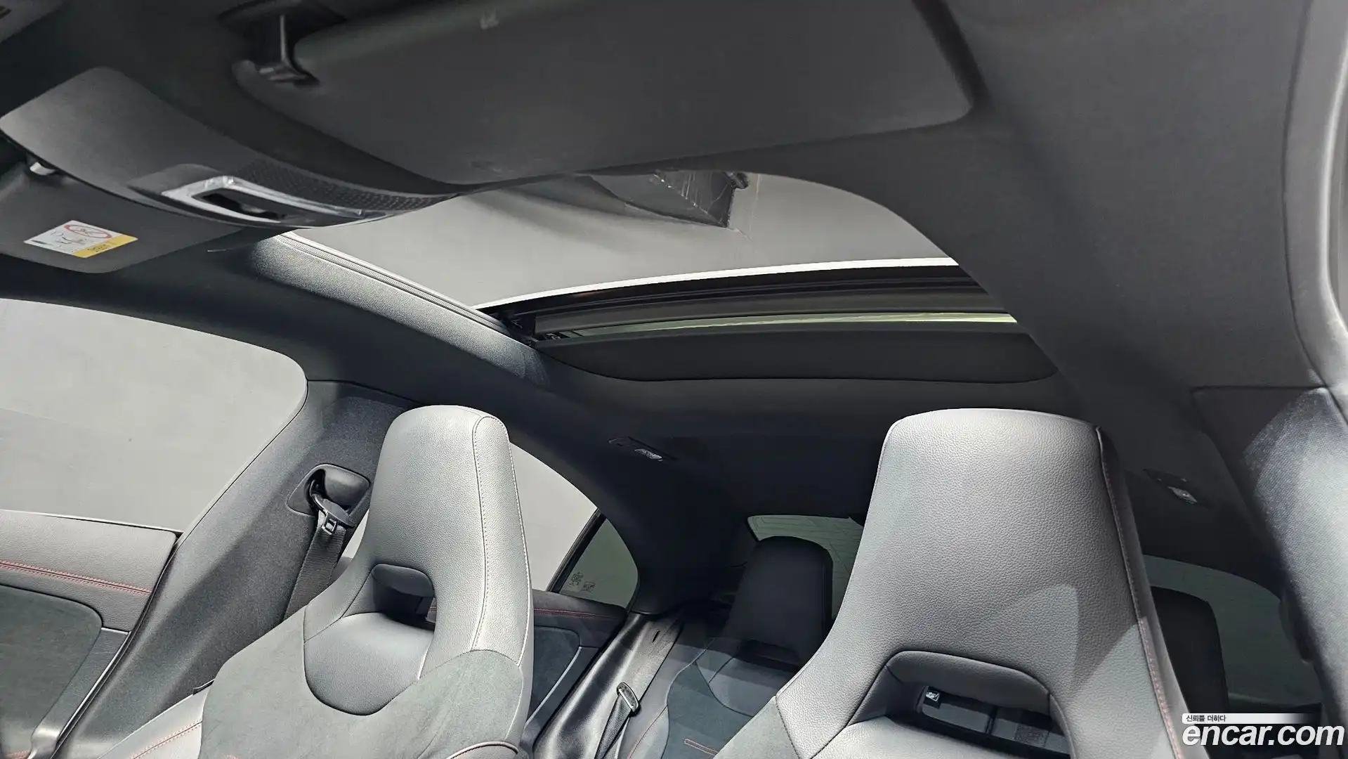 CLA-Class Mercedes-Benz 2023.0-OPTION-043