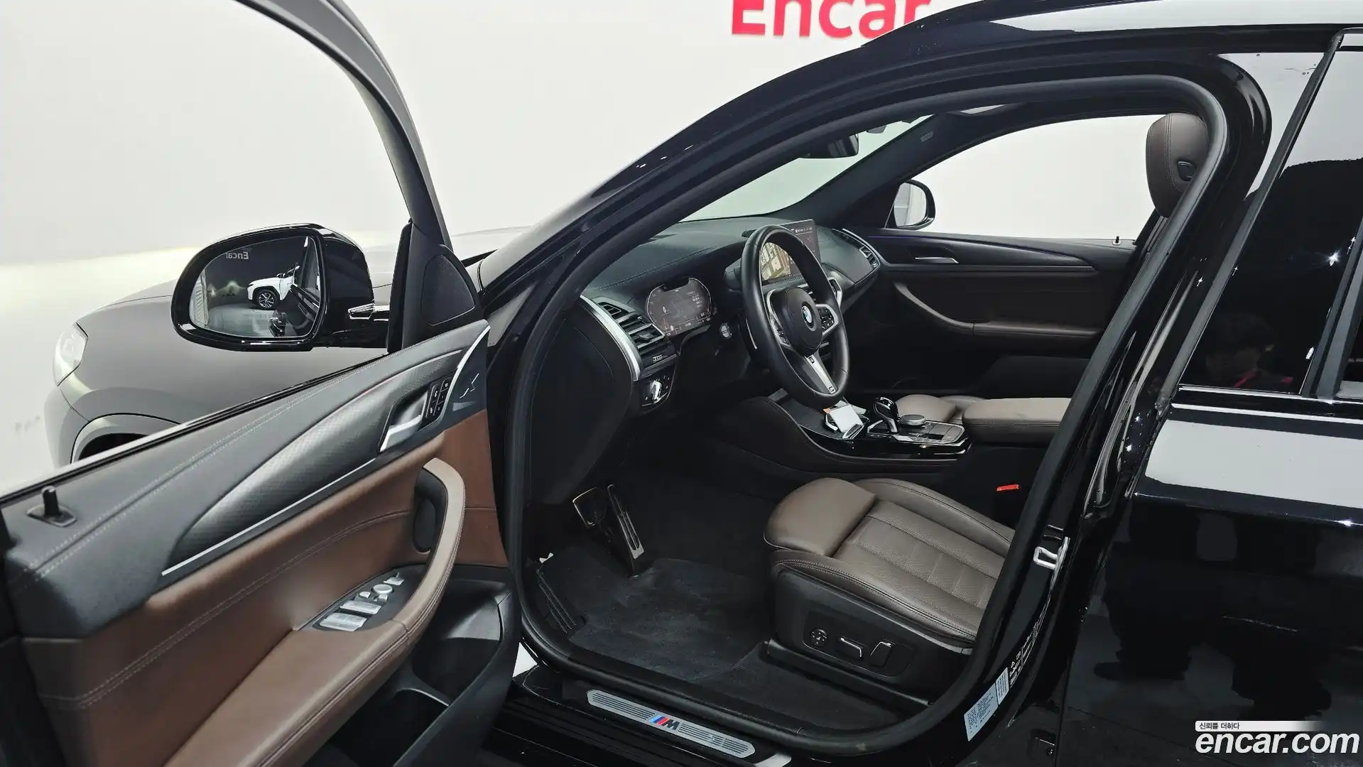 X4 BMW 2025.0-INNER-010