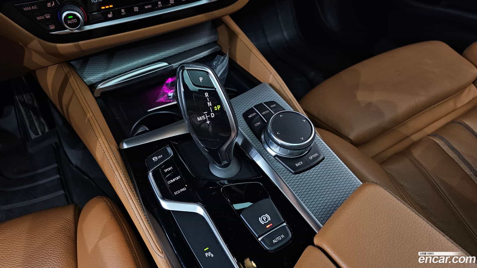 5-Series BMW 2018.3-INNER-009