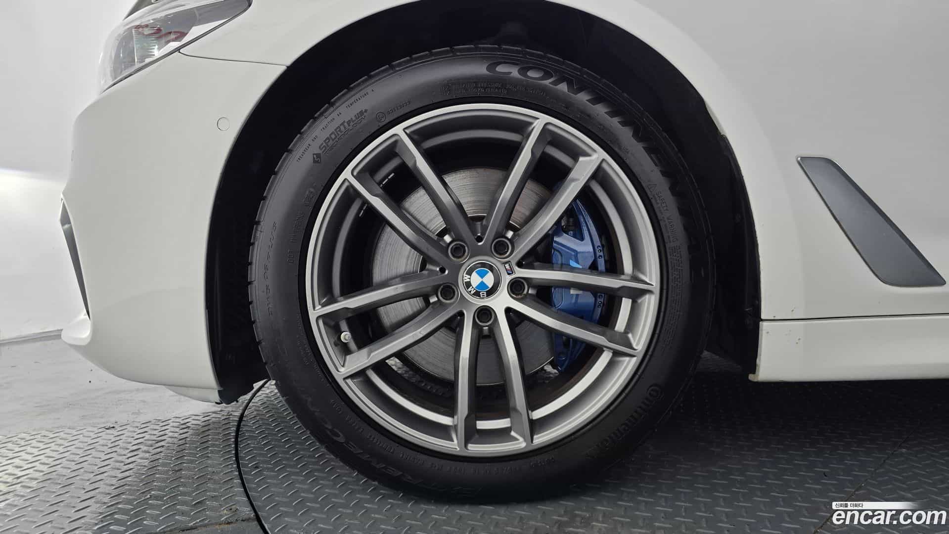 5-Series BMW 2017.10-OUTER-005