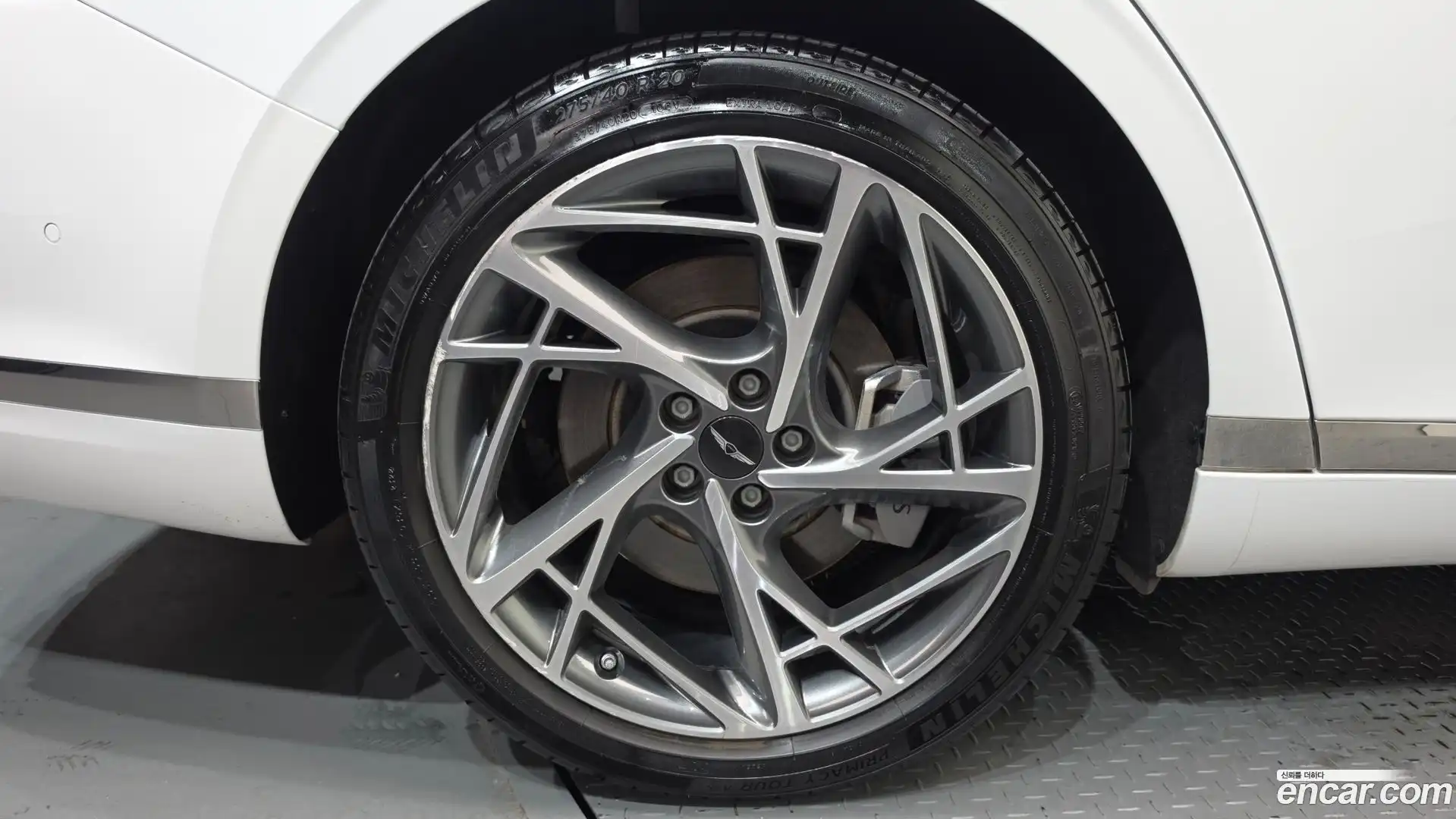 G90 Genesis 2022.9-OUTER-005