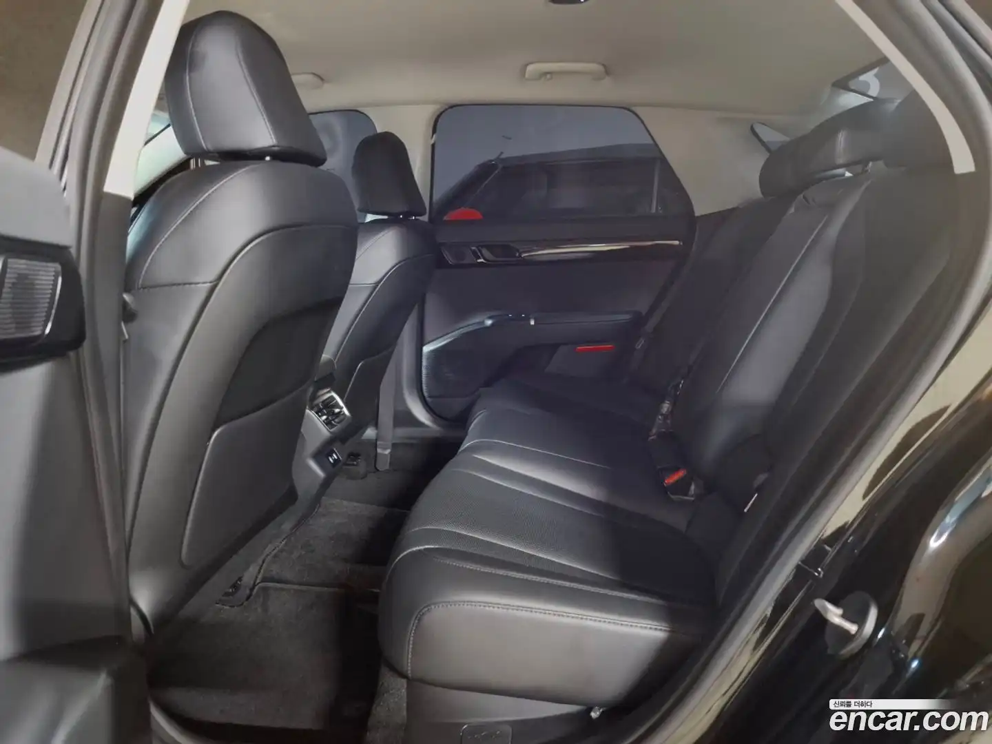 Grandeur Hyundai 2023.1-INNER-007