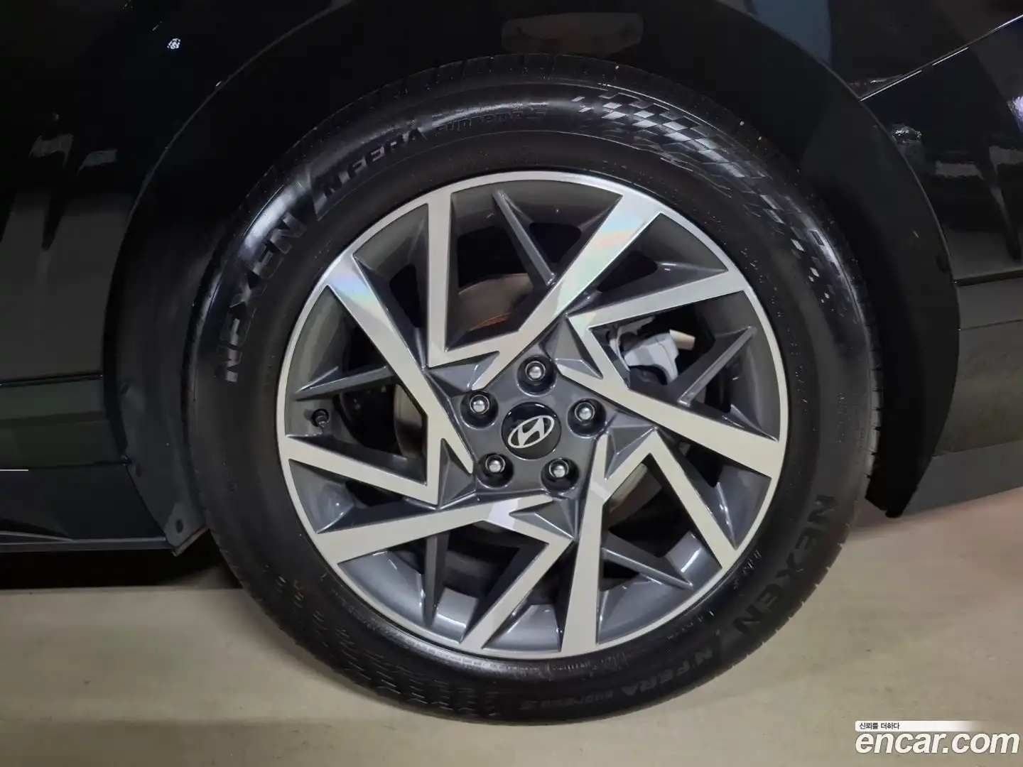 Grandeur Hyundai 2023.1-OPTION-023