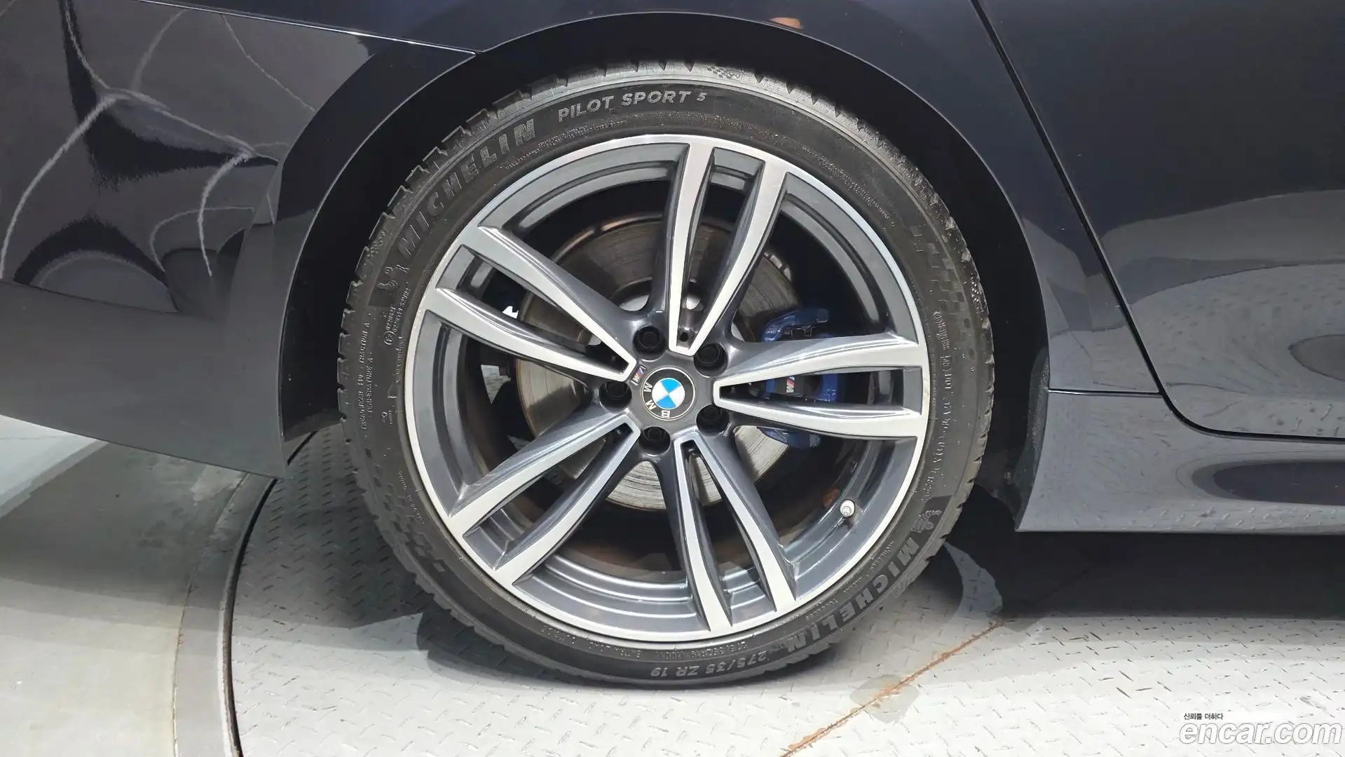 5-Series BMW 2018.4-OUTER-005