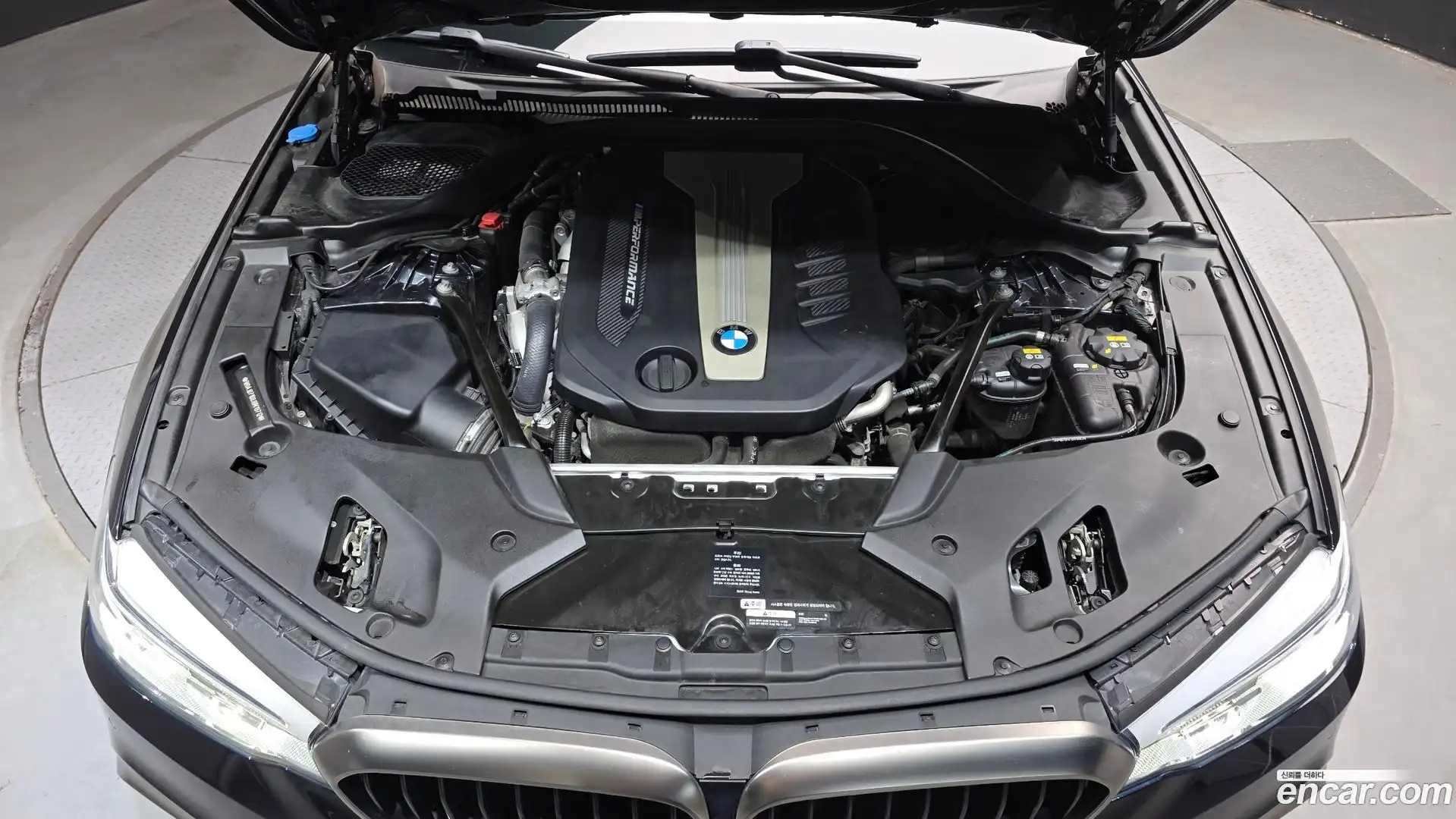 5-Series BMW 2018.4-OUTER-006