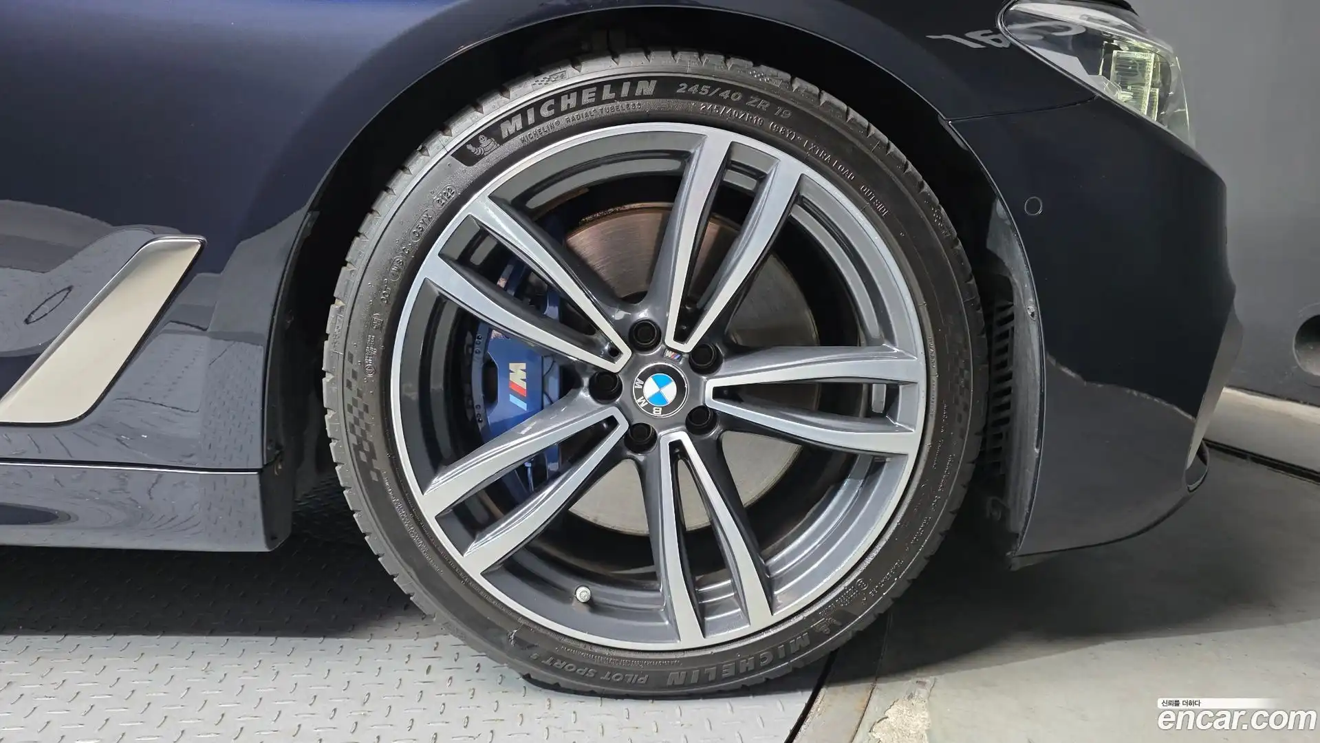 5-Series BMW 2018.4-OUTER-031