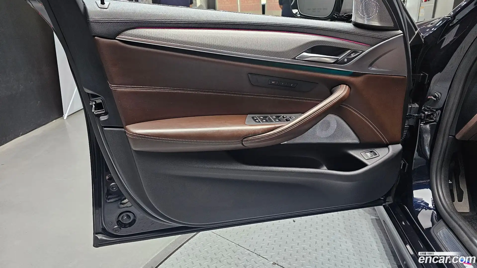 5-Series BMW 2018.4-INNER-034