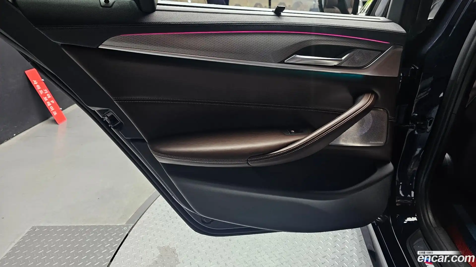 5-Series BMW 2018.4-INNER-035