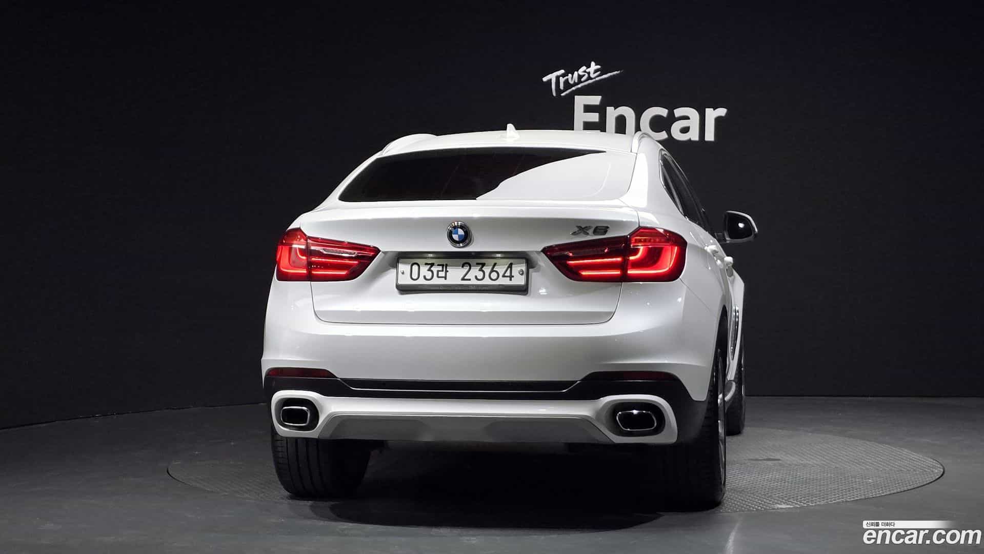 X6 BMW 2017.10-OUTER-004