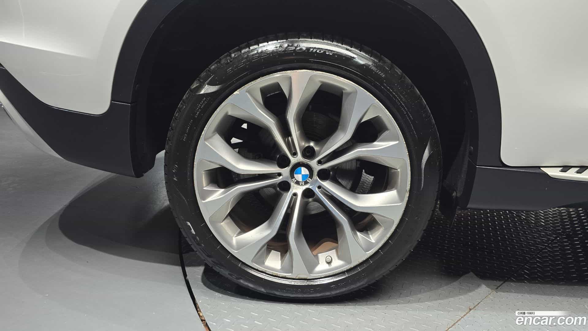 X6 BMW 2017.10-OUTER-005