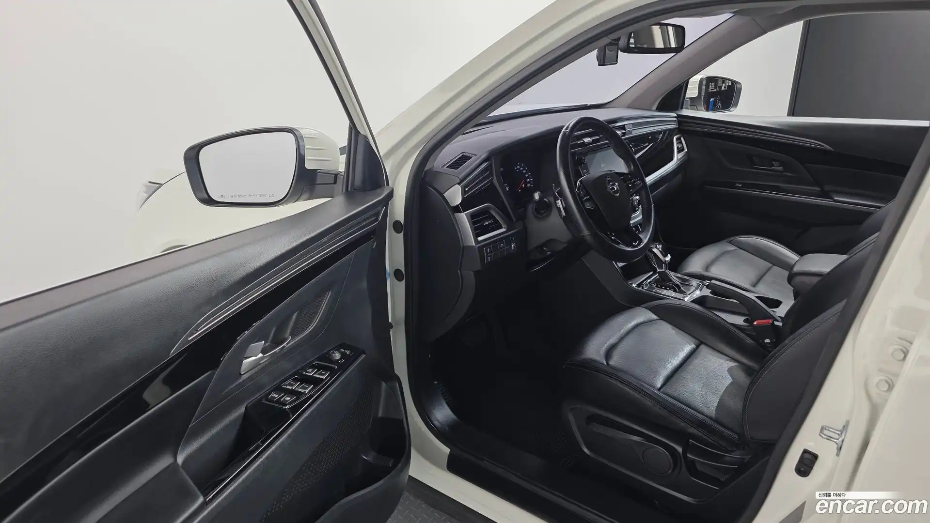 KORANDO KG Mobility 2019.3-OPTION-015