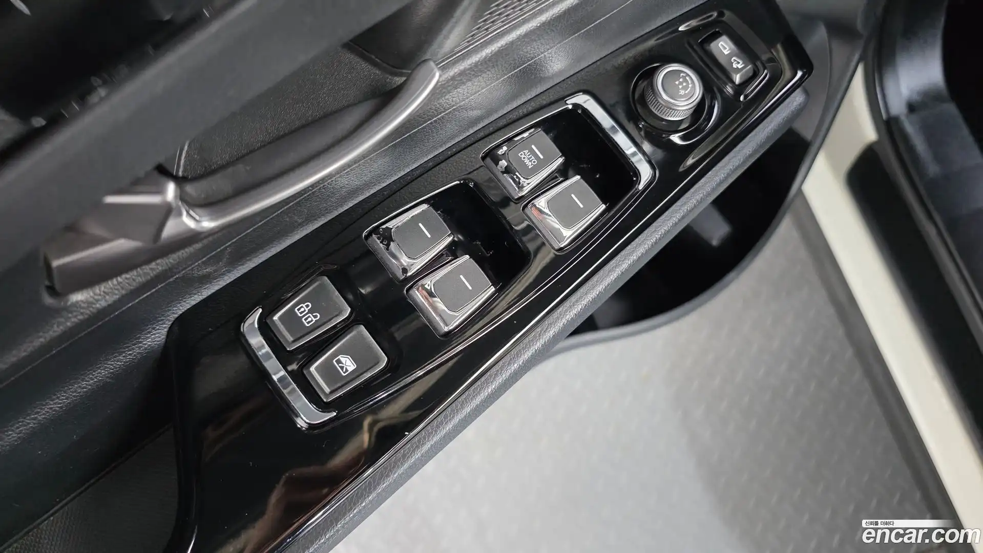 KORANDO KG Mobility 2019.3-OPTION-016