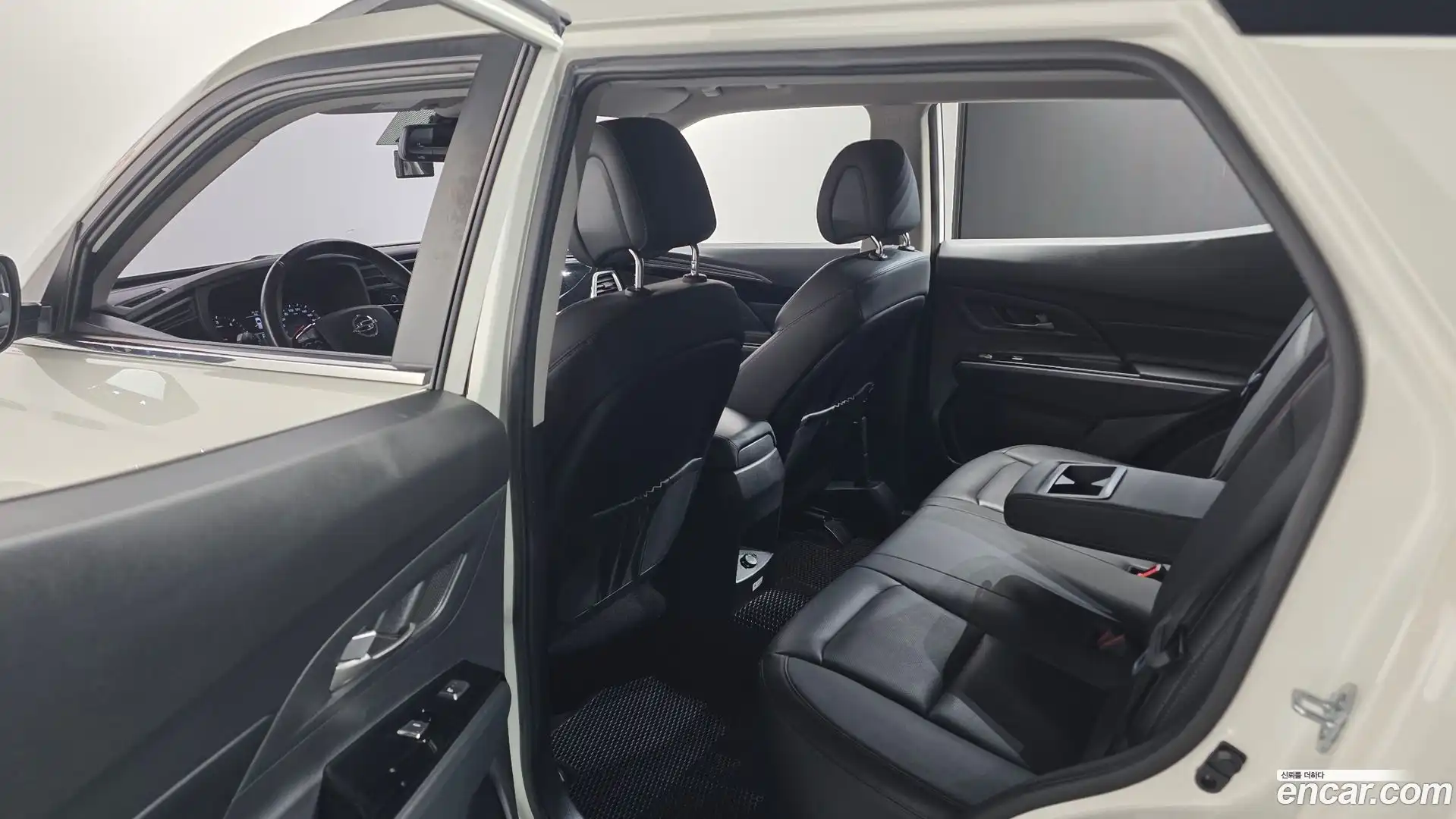 KORANDO KG Mobility 2019.3-OPTION-021