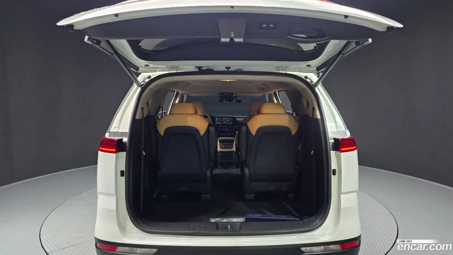 Canival Kia 2023.6-OPTION-024