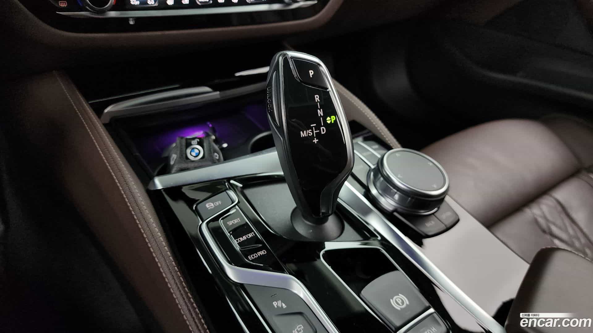 5-Series BMW 2019.1-INNER-009