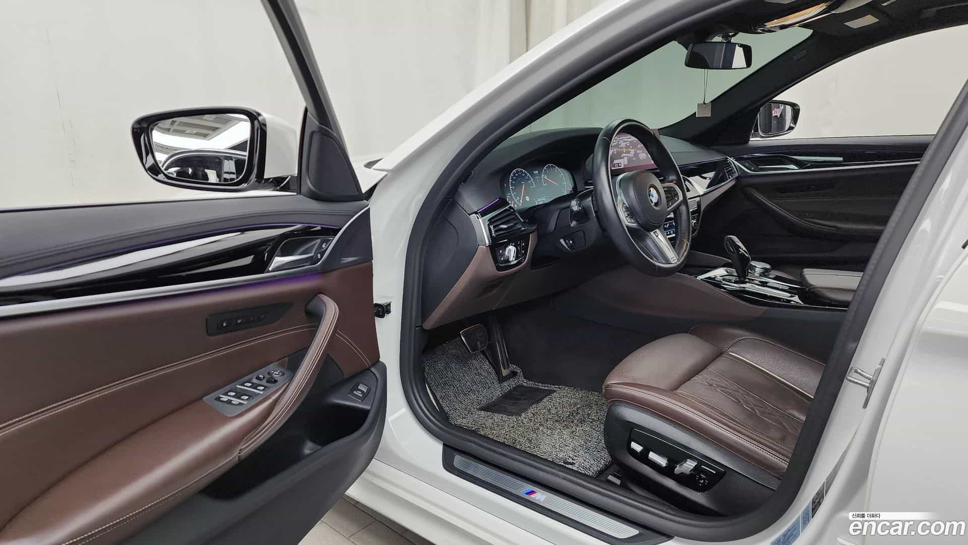5-Series BMW 2019.1-INNER-010
