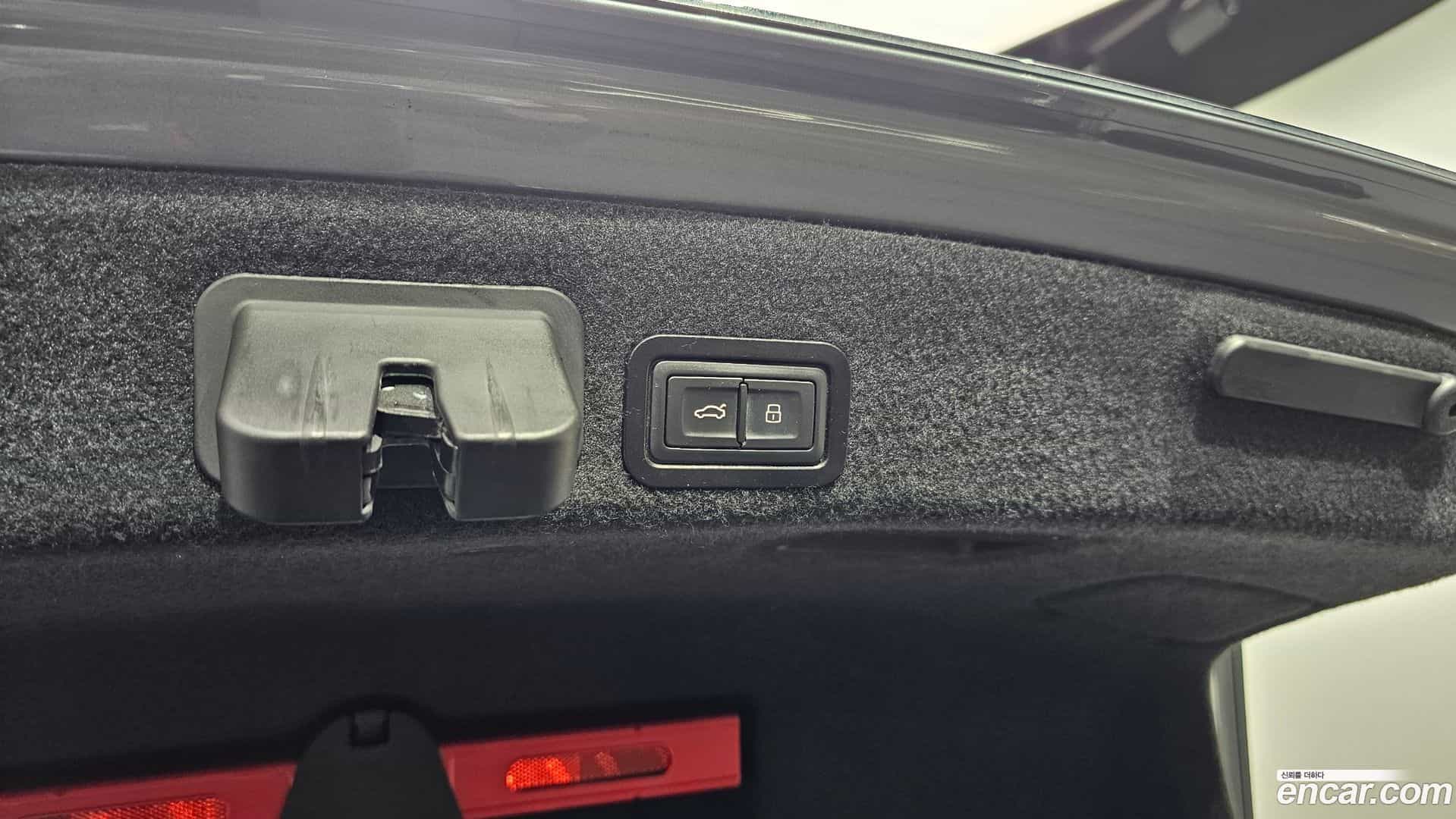 A6 Audi 2018.3-OPTION-024